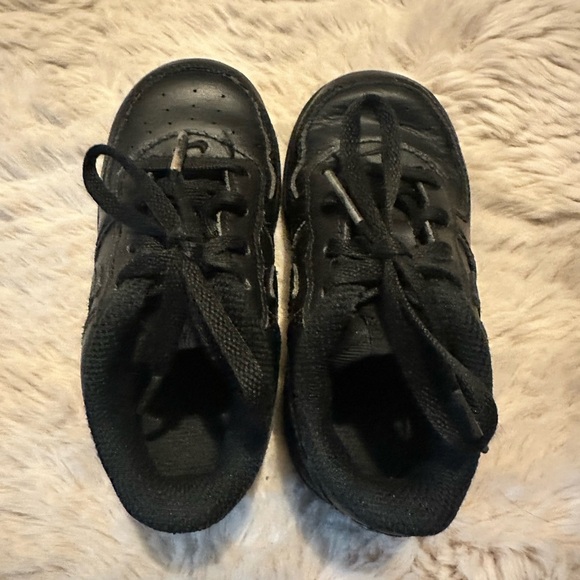 Nike Air Force 1 - Picture 1 of 7